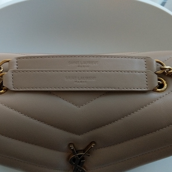 **SOLD** YSL loulou small beige - Picture 2 of 11